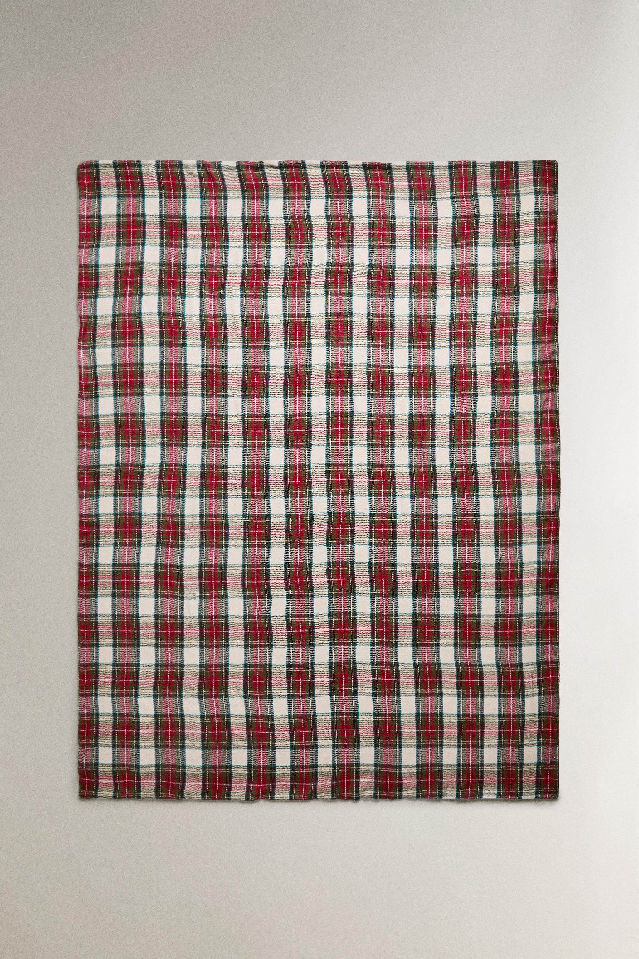 CHRISTMAS TARTAN CHECK BLANKET